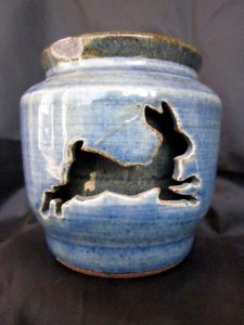 Hare and Hound-Double Wall Pot